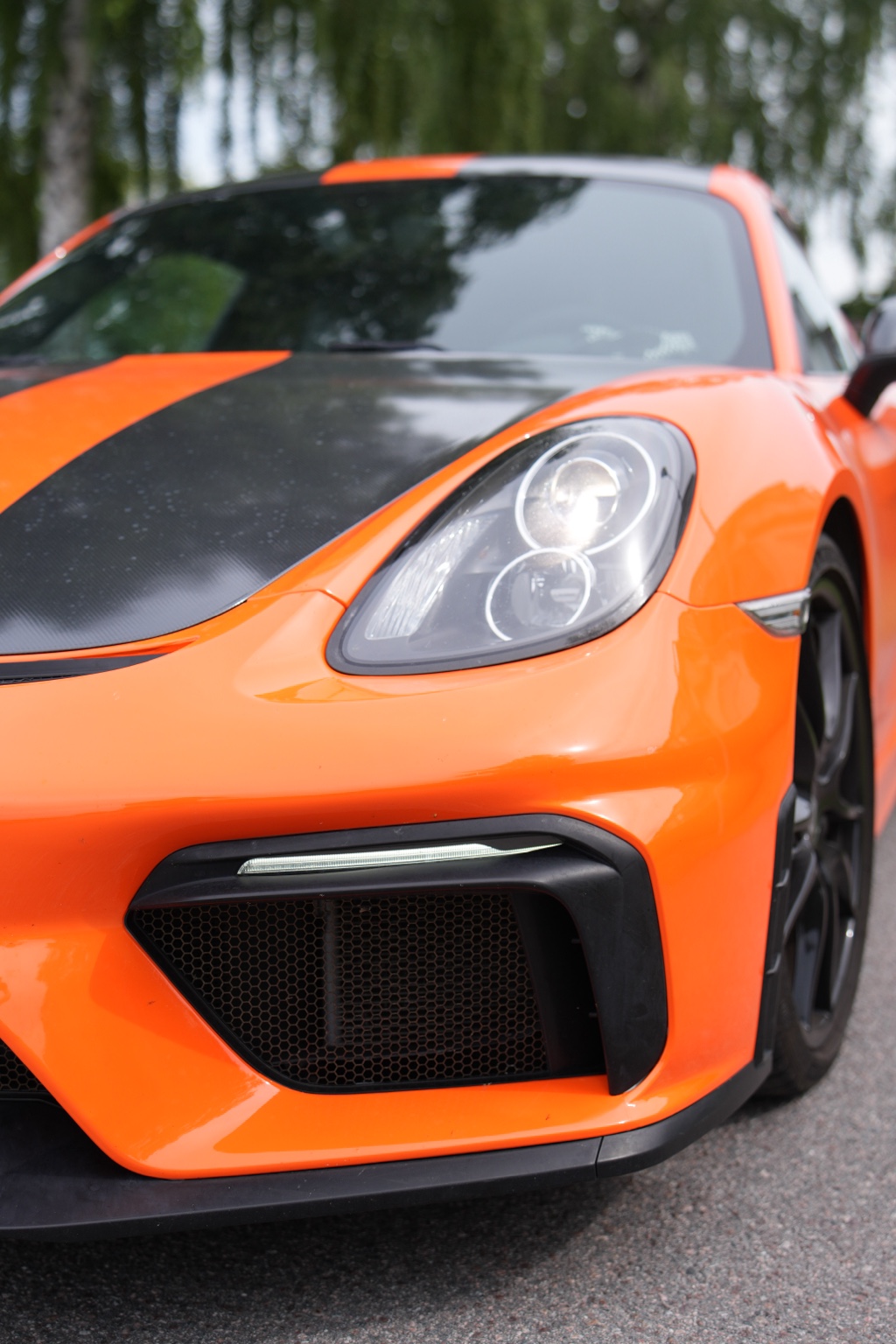 Orange Porsche GT4 closeup